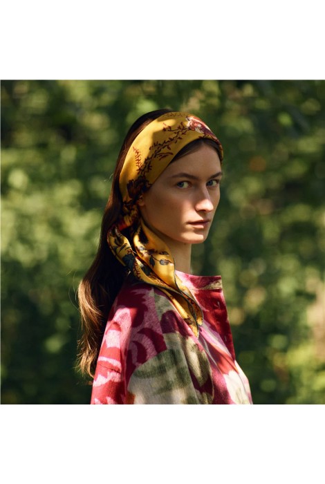 CLASSICAL ELENA SCARF 2